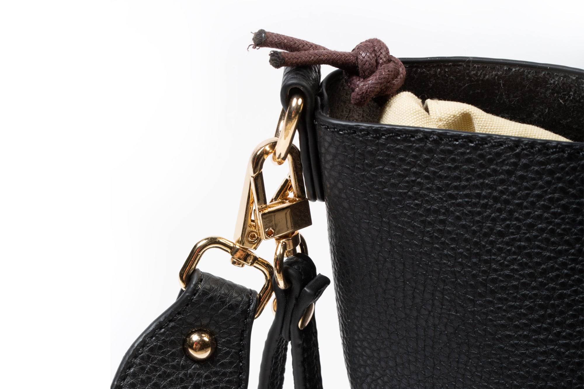 The Bucket Bag in Midnight Loom – Reco Winn